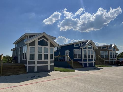 Waller House | Jetstream RV Resort at Waller