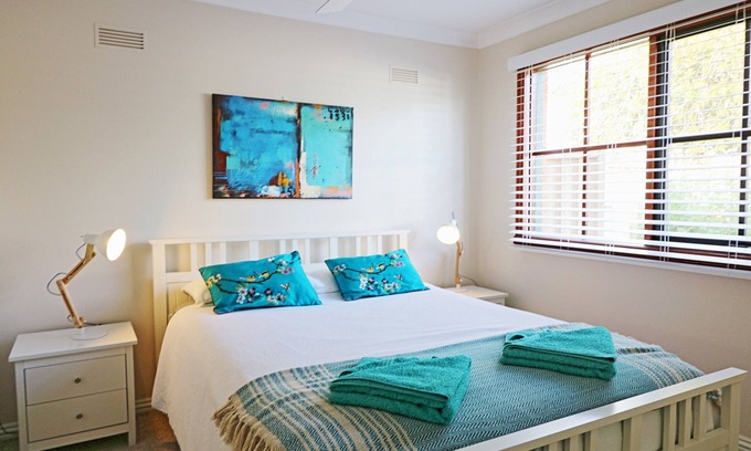 Eden Apartment | Jodi's Beach Retreat - Pet Friendly (2 bedroom apartment) 3+ nights