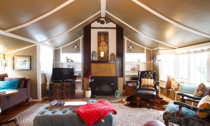 Pacific Grove Cottage | John Steinbeck's Cottage: 30-Night Minimum Stay