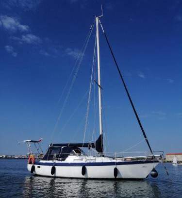Parque das Nacoes Boat Rental | Joky - Floating refuge