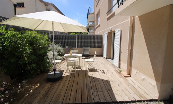 Le Pradet Apartment | Joli T2 jardin coquet 3 étoiles à 700m la mer PK CLiM WiFi By HC