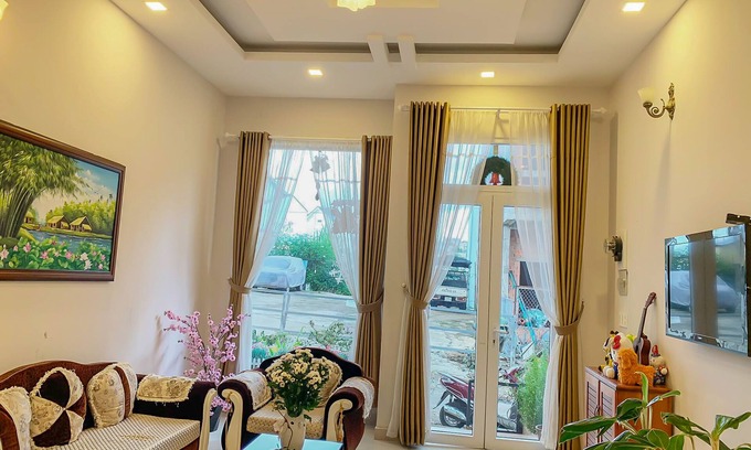 Phuong Villa | Jolie House Villa II - Open View- Few Mins To Downtown