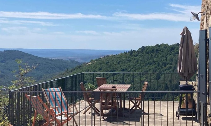 Lentilleres House | Jolie maison avec vue, dans bâtisse cévenole