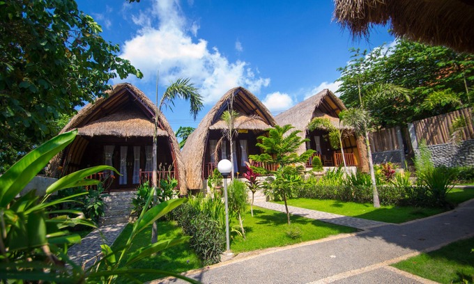 Penida Island Apartment | Jona Bungalow Pool View
