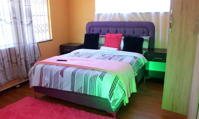 Trawal House | Joyous Accommodation Sleep and Go