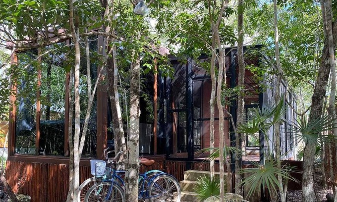 Tulum Cabin | Jungle Cabin, 8 minute drive to Tulum!