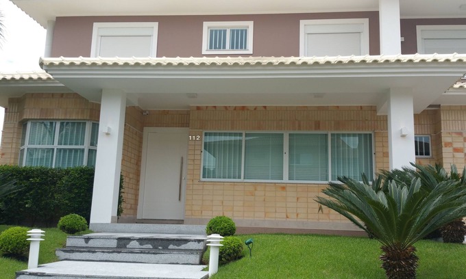 Jurere House | Jurere Internacional luxury house 80m from the sea