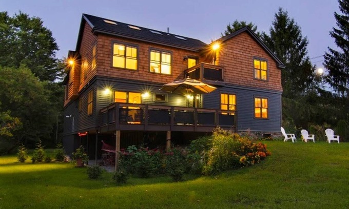 Stockbridge House | Just a min from Downtown Stockbridge on 11 Acres