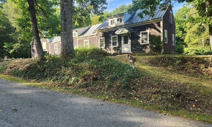 Phillips House | Just a step outside of the hustle & bustle