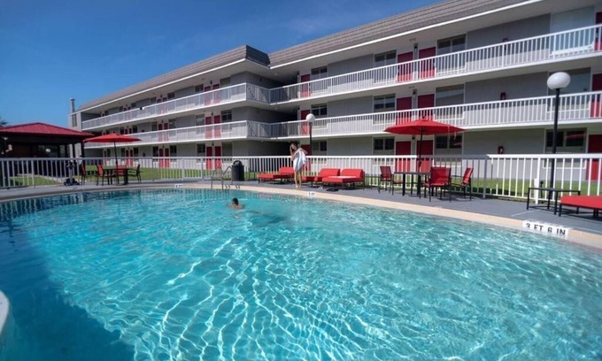 Ocala Apartment | Just What You Were Looking For! 2 Relaxing Units, Free Breakfast, Onsite Pool,