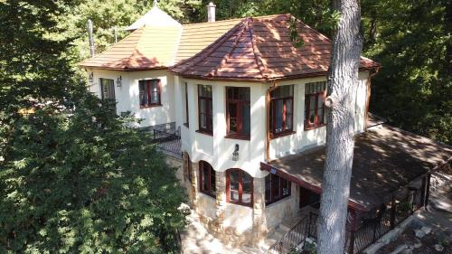 Kismaros House | Kőszikla Vendégház a csendes pihenésre vágyóknak!