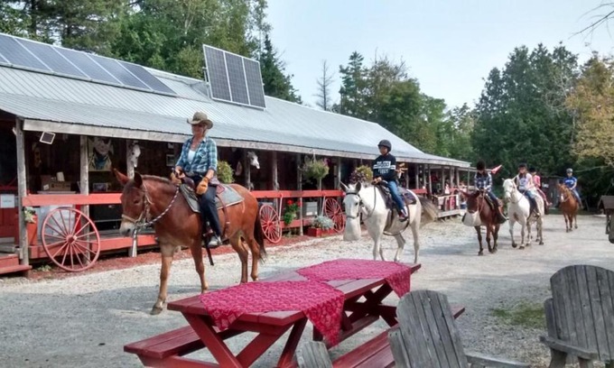 Manitoulin District Other | K!cking Mule Guest Ranch