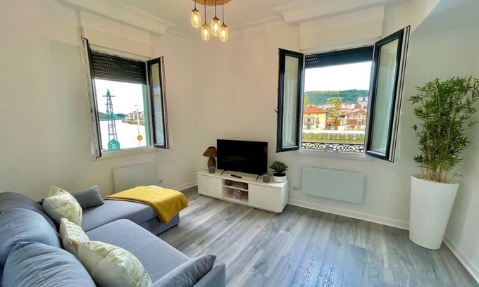 Basurto-Zorroza Apartment | Kai Bilbao - Apt next to the ria
