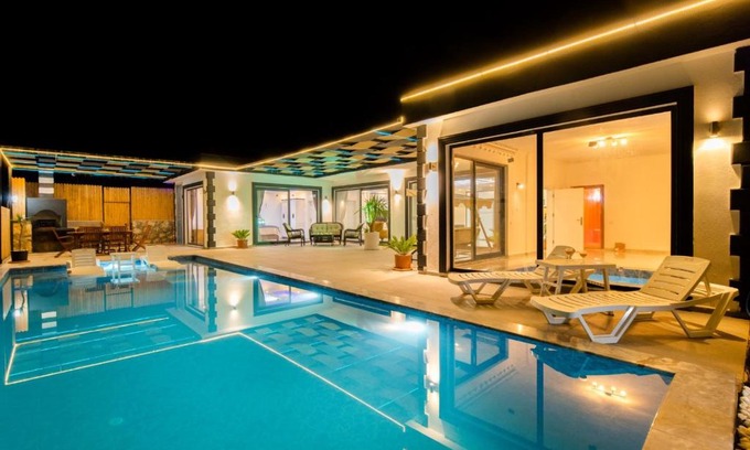 Faralya Apartment | Kalkanda Hamam Sauna ve Jakuzili Villa Golf