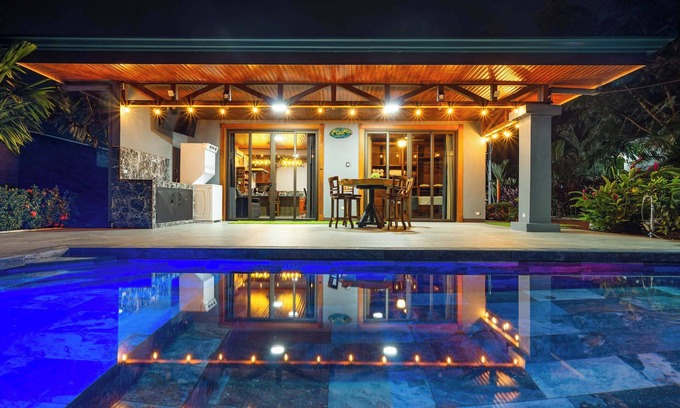 Penas Blancas Villa | Kaluma Sloth Farmstay Villa La Fortuna