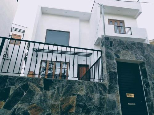 Moragolla Apartment | Kandy Hill Residence