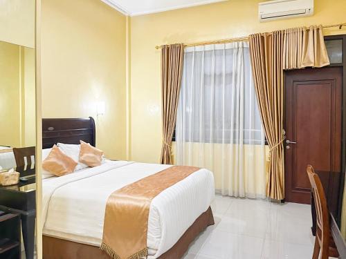 Pacitan Hotel | Kartika Hotel Syariah Pacitan Mitra RedDoorz
