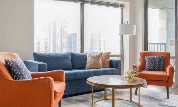 The Loop Apartment | Kasa | Inviting 2 BD + Laptop Friendly | Chicago