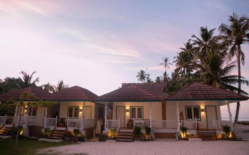 Katiet Ski Chalet | Katiet Beach Resort Mentawai, Lance's Right HTS
