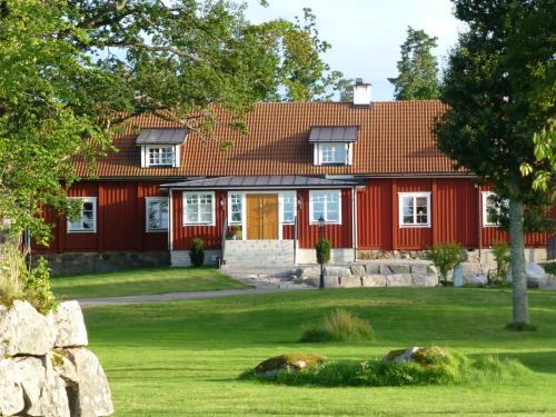 Stora Mellosa Hotel | Katrinelund Gästgiveri & Sjökrog