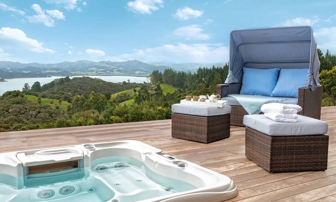 Totara North Villa | KAURI HILL ESTATE Luxe Mountain Retreat Overlooking Whangaroa Harbour