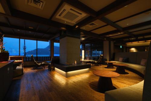 Tomonoura Onsen Hotel | Keishokan Sazanamitei