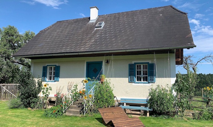 Sankt Martin im Sulmtal Cottage | Kellerstöckl at the organic vegan farm - ideal for dog lovers