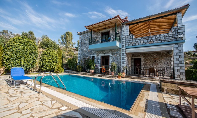 Stoupa Villa | Kelly's Villa in Stoupa