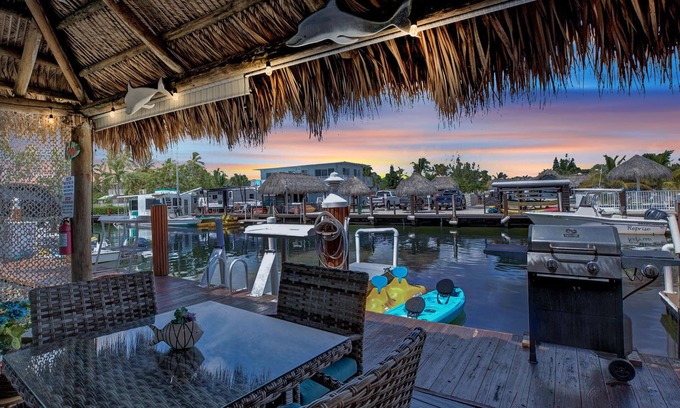Key Largo Cottage | Key Largo Waterfront Paradise w/Kayaks, Private Dock & BBQ