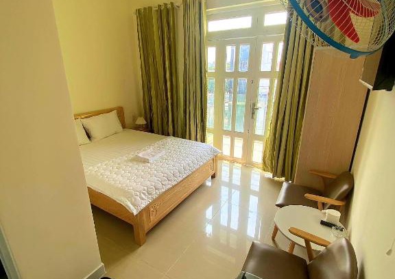 District 11 Hotel | Khách sạn Anh Thư
