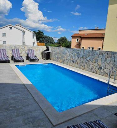 Kuceli Apartment | Khalli apartman 4 stars with private pool and jacuzzi near Opatija