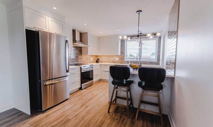 Cornwall Apartment | Khlozy Escape the ordinary. (Feonho)