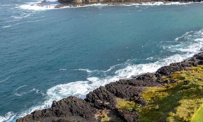 Kiama Heights House | Kiama Cliff Retreat - panoramic ocean views