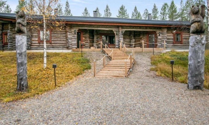 Pyhatunturi House | Kiimaselän Hovi, Kurkela by Interhome