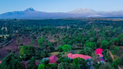 Oloitoktok Hotel | Kilimanjaro Loitokitok Resort