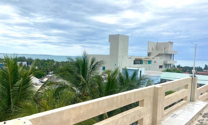Central Mui Ne Beach House | Kim Long Hotel