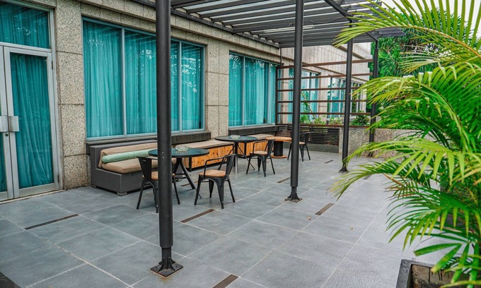 Palmerah Hotel | Kimaya Slipi Jakarta By Harris