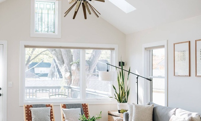 Midway House | King beds, central location, entire house. Perfect for family gathering!