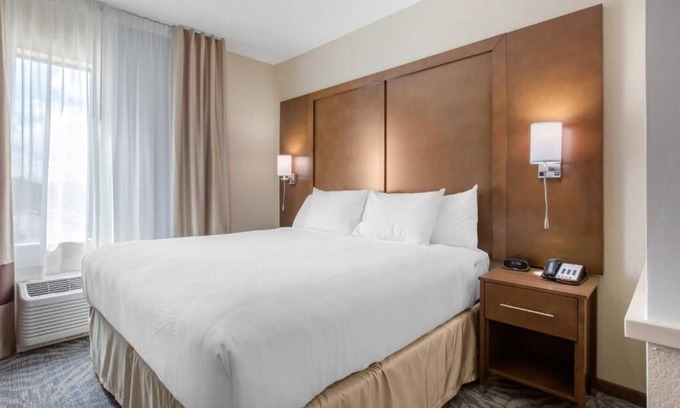 Franklin Park Apartment | King Suite with Roll-in-Shower - Accessible/Non-Smoking