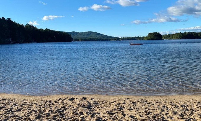 Freedom Cabin | Kirkland Cottage: 2 minutes to Ossipee Lake and 10-minute drive to King Pine
