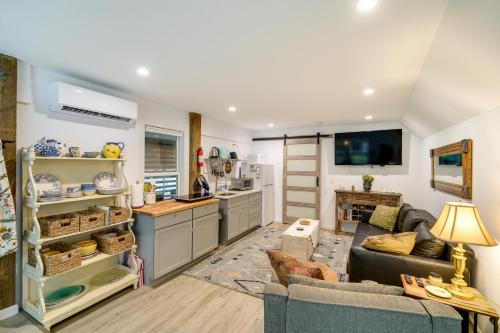 Southern Shores Apartment | Kitty Hawk Vacation Rental with Pool and Hot Tub