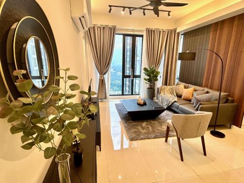Brickfields Apartment | KL Central 33rd Floor KLCC view