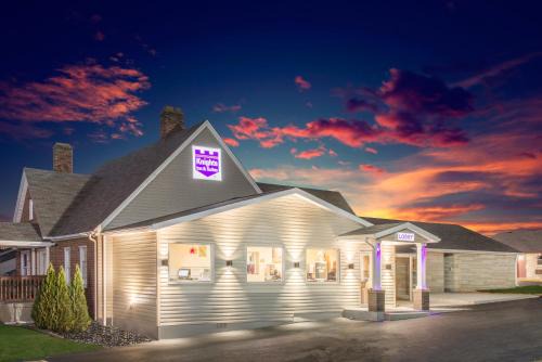 Salem Hotel | Knights Inn and Suites Salem