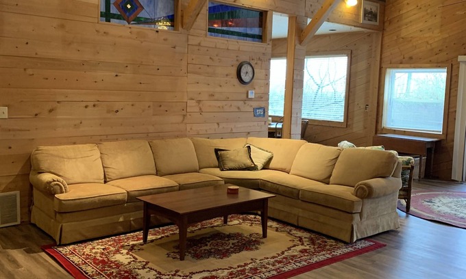 Central Lake House | KNOTTY & NICE - CENTRAL LAKE - PET FRIENDLY