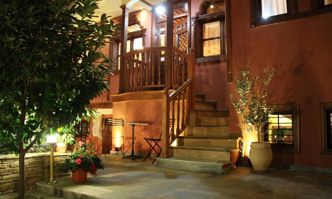 Veroia Hotel | Kokkino Spiti Boutique Hotel