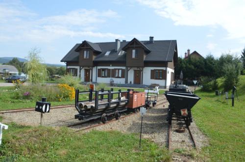 Komancza House | Kolejowy Smolnik