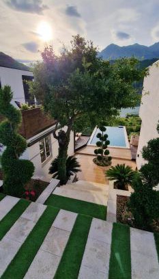 Koman House | Koman Paradise by Romina