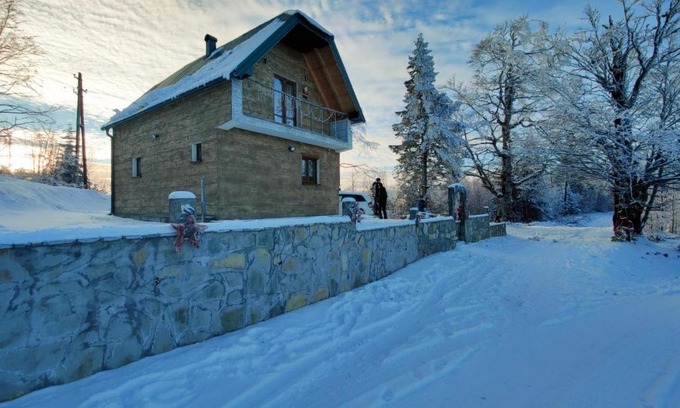 Montenegro Cabin | Konak Mara- Komovi