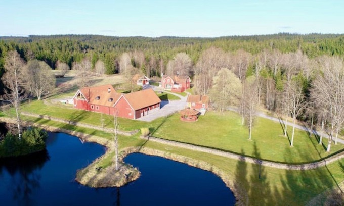 Gallstad House | Kopperhemmet Gård - Swedish vacation home with nature experience in Gällstad