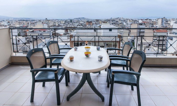 Korydallos Apartment | Koridalos 3 Bd Terrace Apt with Spectacular Views